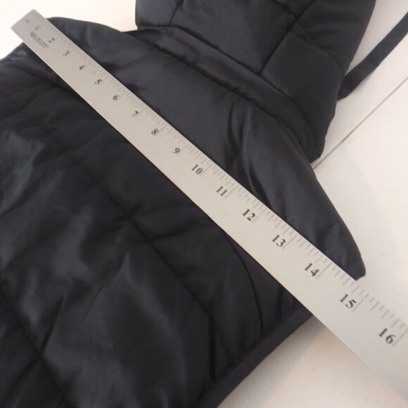 Coldwater Creek women's size MP black hooded puffer vest - Picture 8 of 13